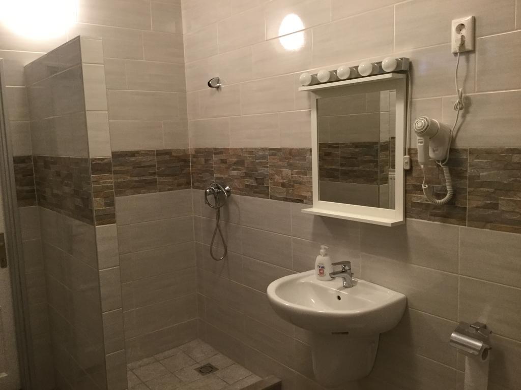 Avas Apartman 미슈콜츠 외부 사진